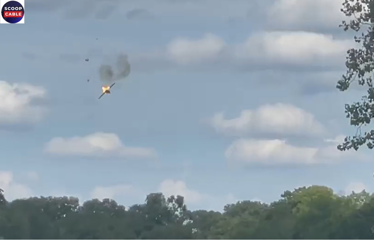 Dramatic Escape: Russian Fighter Jet Crash at Michigan Air Show Captured on Video